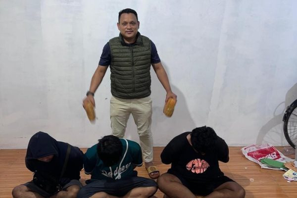 Polisi Tangkap 2 Pengedar Narkoba di Jaktim, 41 Kg Ganja Disita